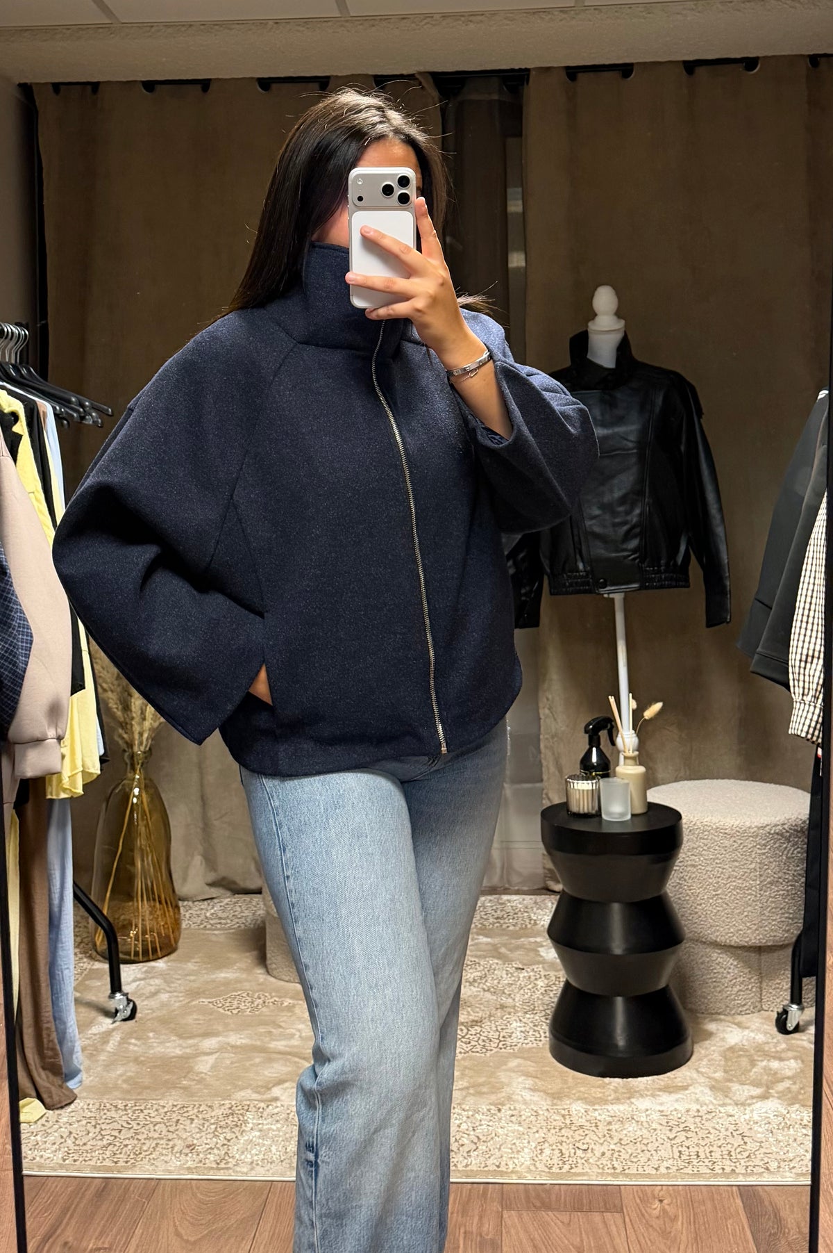 Veste Tasnim