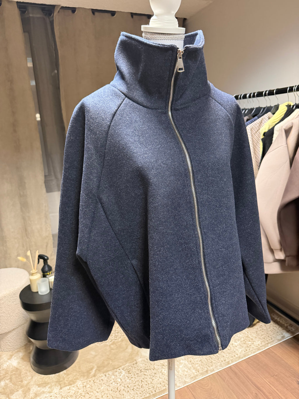 Veste Tasnim
